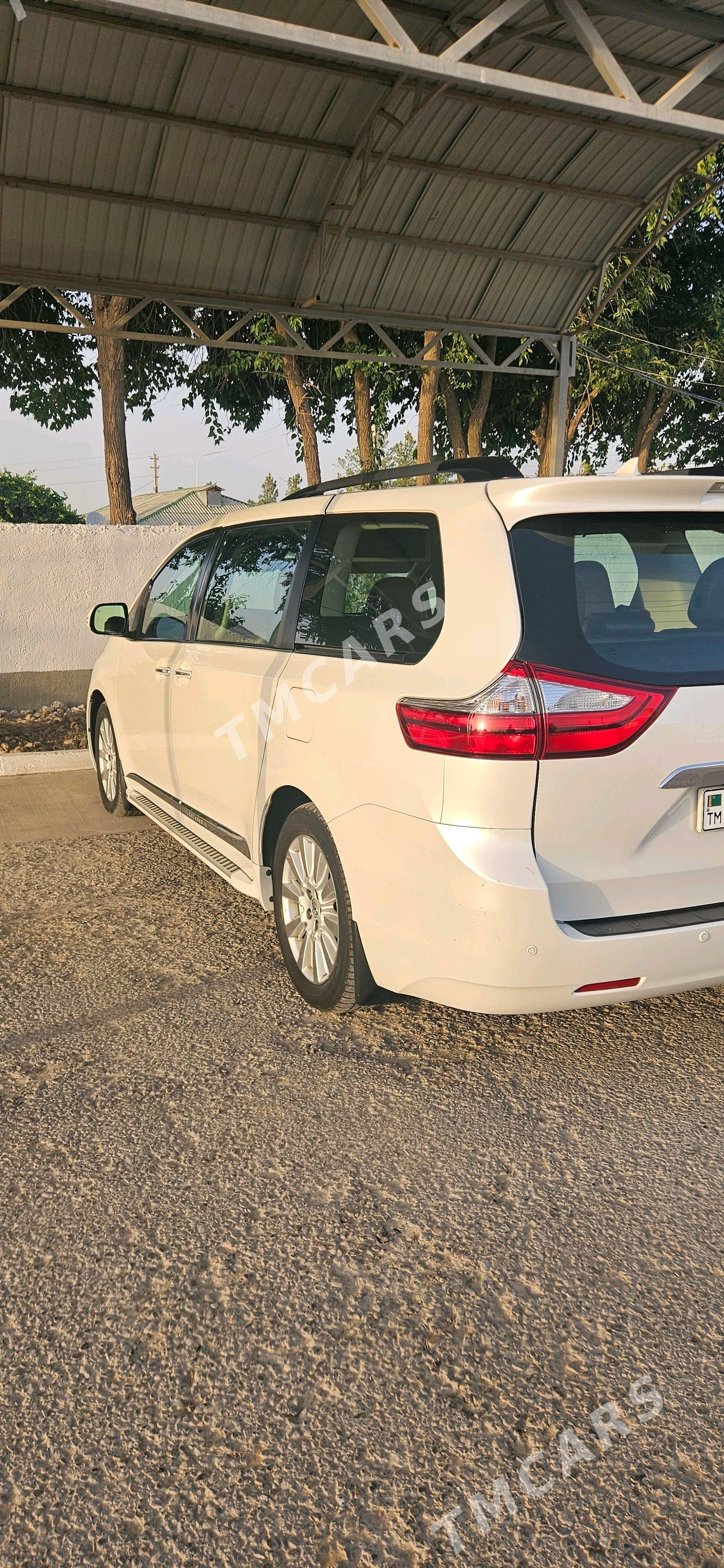 Toyota Sienna 2017 - 500 000 TMT - Änew - img 4