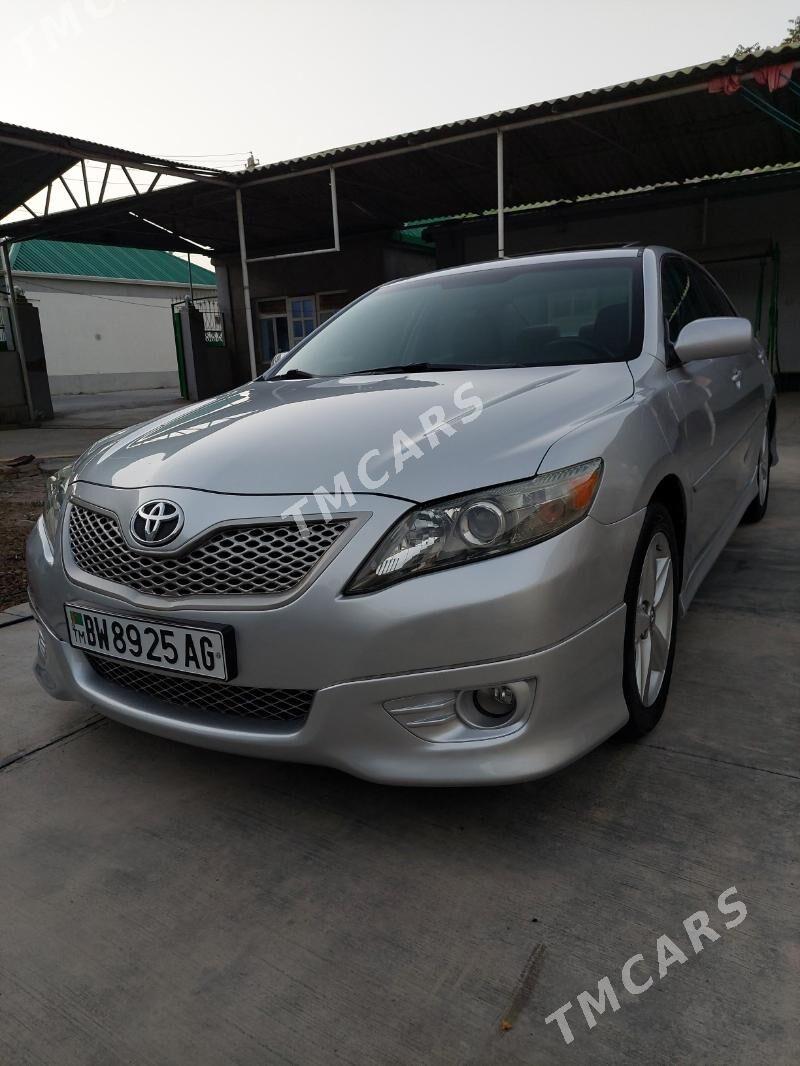 Toyota Camry 2010 - 215 000 TMT - Бузмеин - img 4