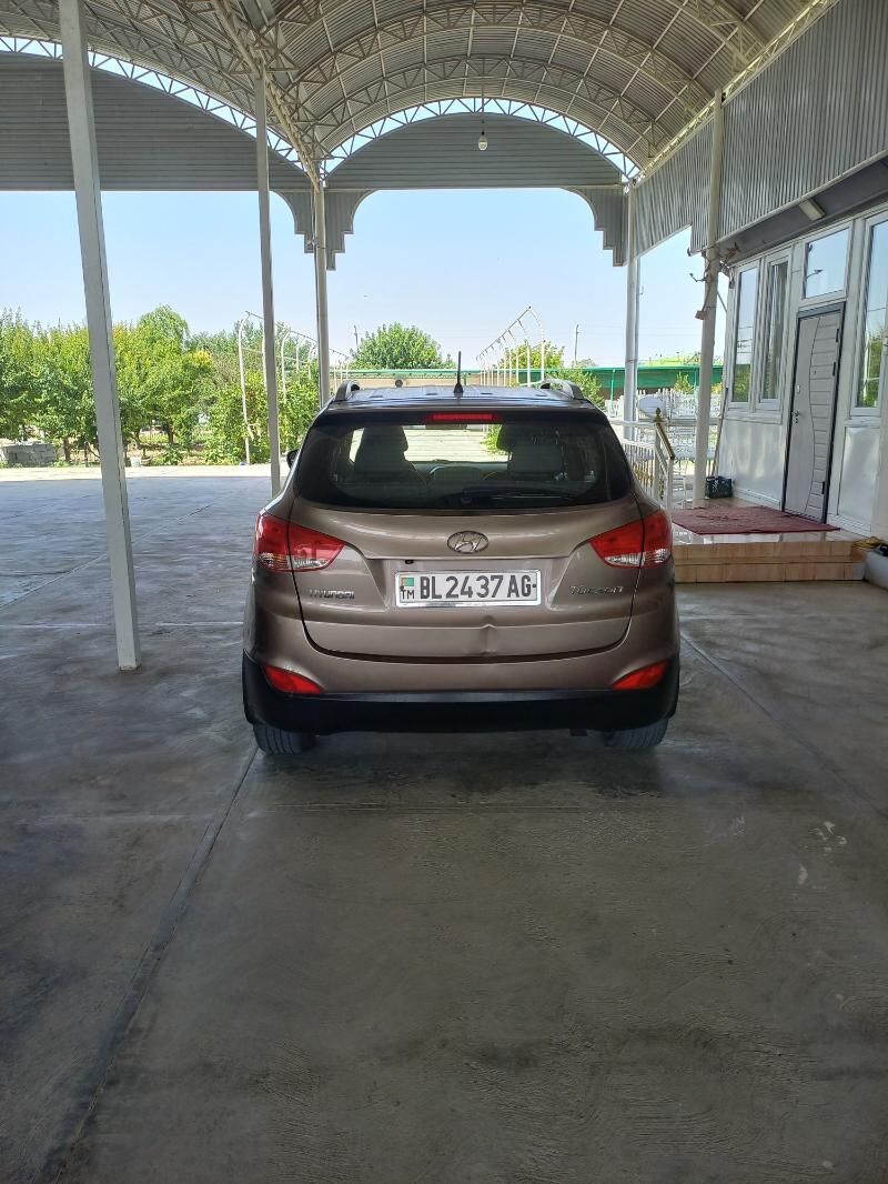 Hyundai Tucson 2010 - 200 000 TMT - Aşgabat - img 3
