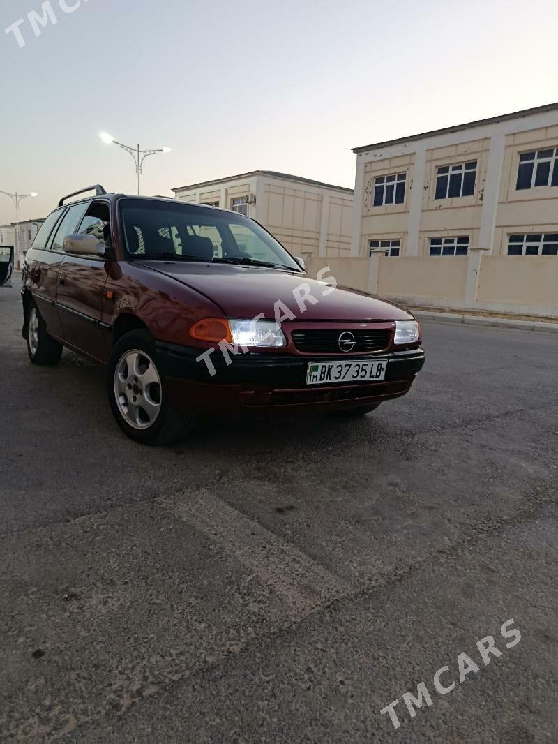 Opel Astra 1996 - 58 000 TMT - Sakar - img 2