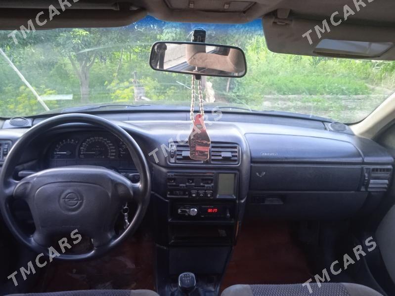 Opel Vectra 1994 - 26 000 TMT - Şabat etr. - img 5