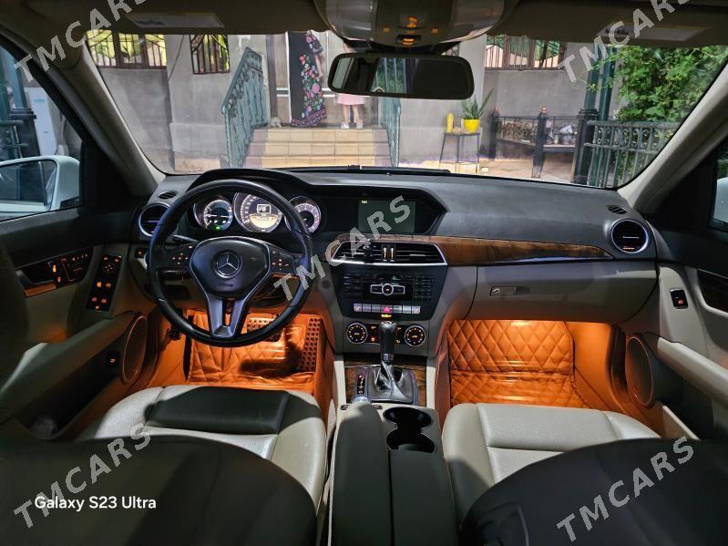 Mercedes-Benz C300 2012 - 210 000 TMT - Дашогуз - img 2