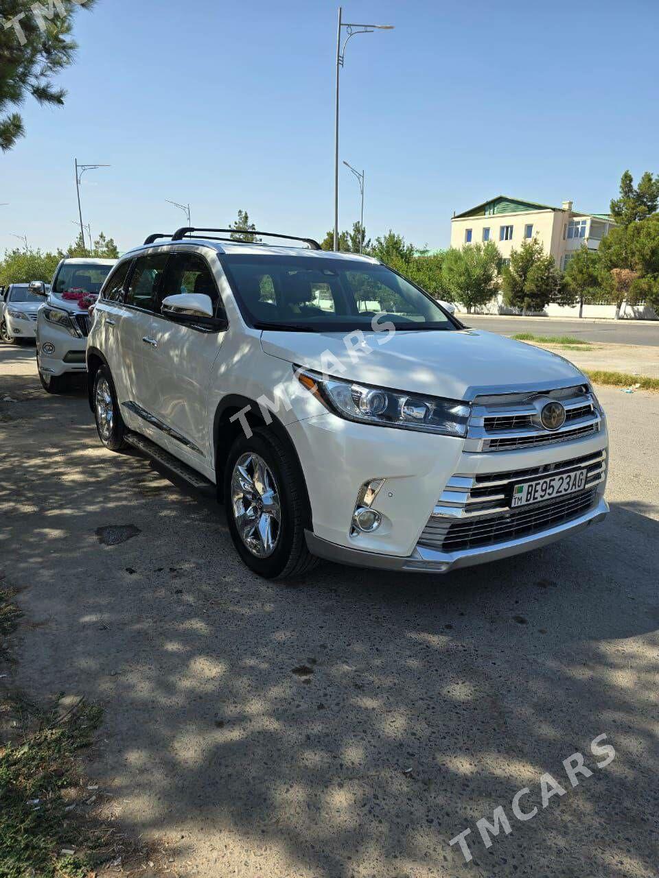 Toyota Highlander 2019 - 460 000 TMT - Туркменабат - img 6