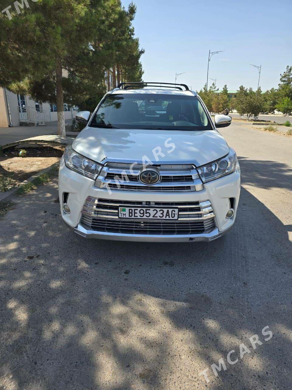 Toyota Highlander 2019 - 460 000 TMT - Туркменабат - img 5