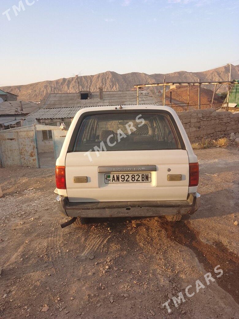 Toyota 4Runner 1994 - 70 000 TMT - Türkmenbaşy - img 2