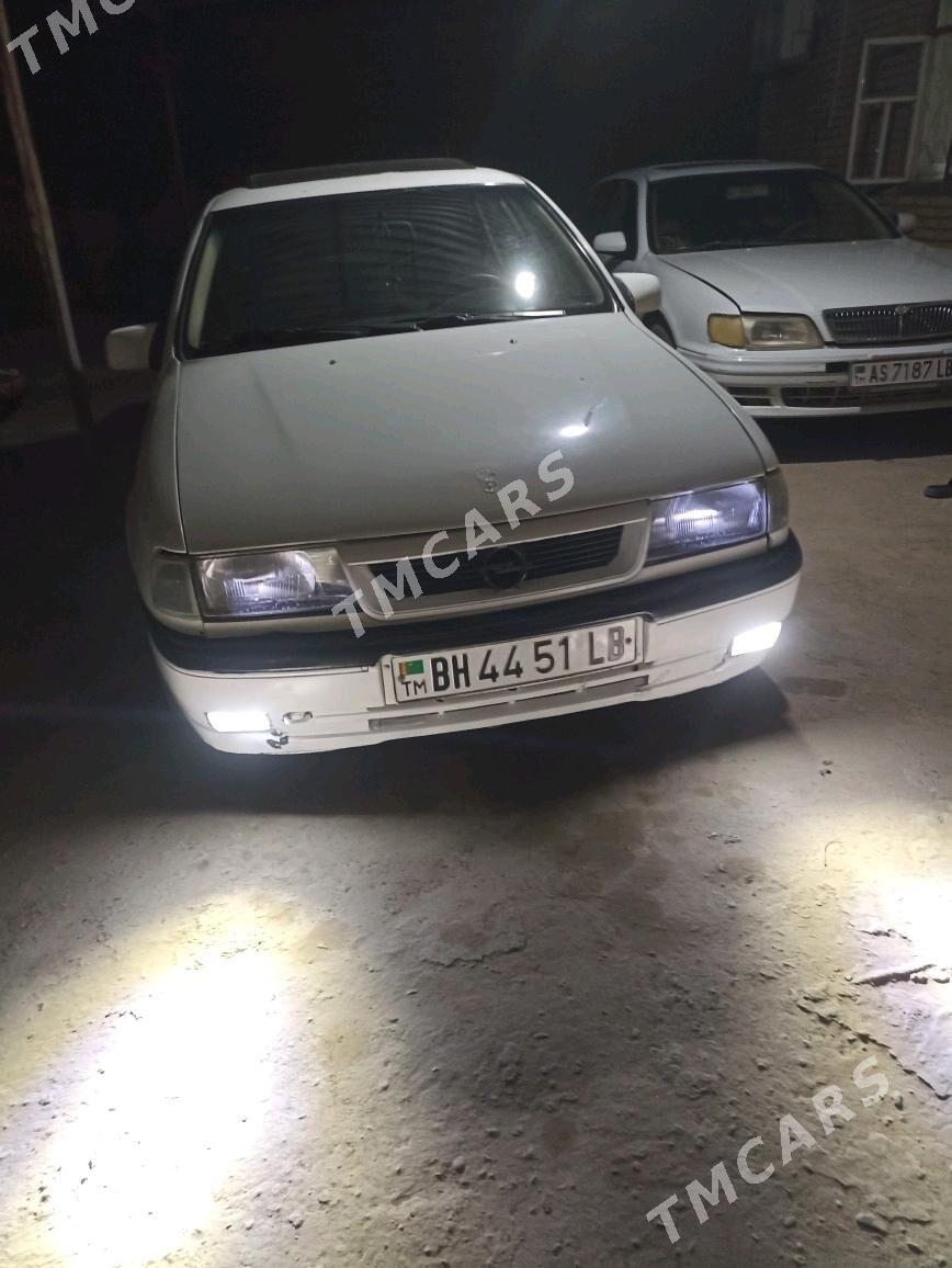 Opel Vectra 1992 - 20 000 TMT - Саят - img 5