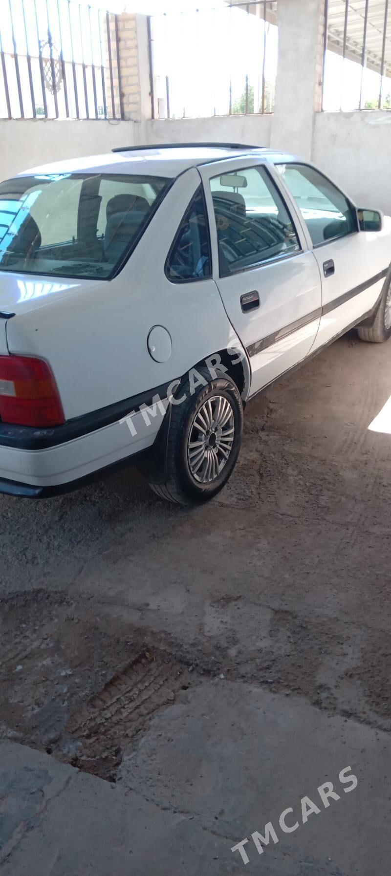 Opel Vectra 1991 - 33 000 TMT - Сакар - img 5