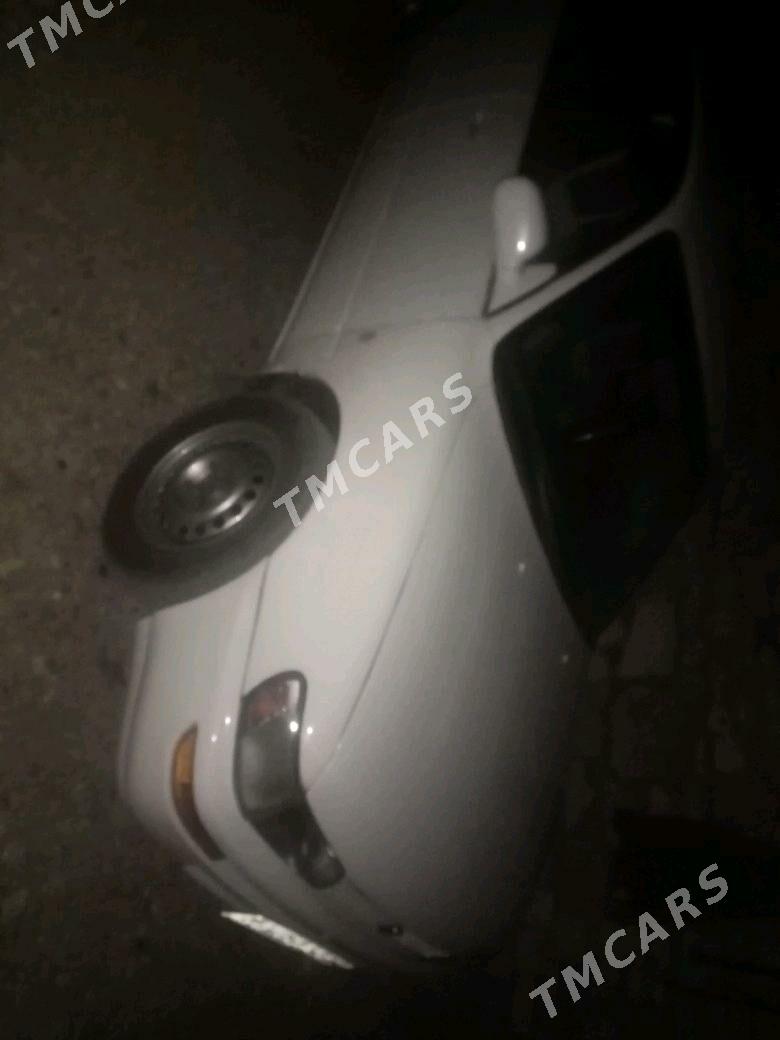 Toyota Corolla 1996 - 45 000 TMT - Балканабат - img 3