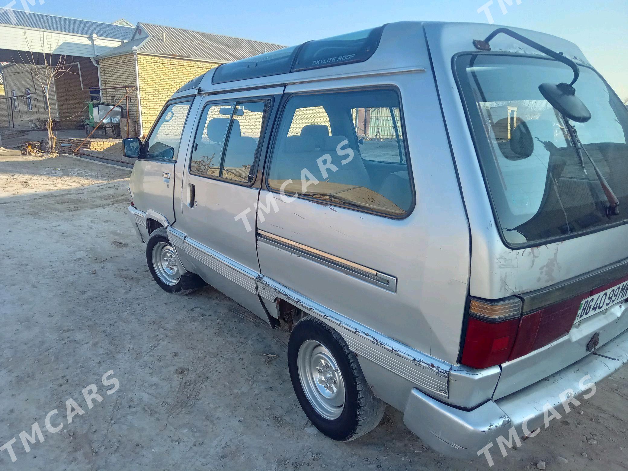 Toyota Town Ace 1993 - 18 000 TMT - Мургап - img 6