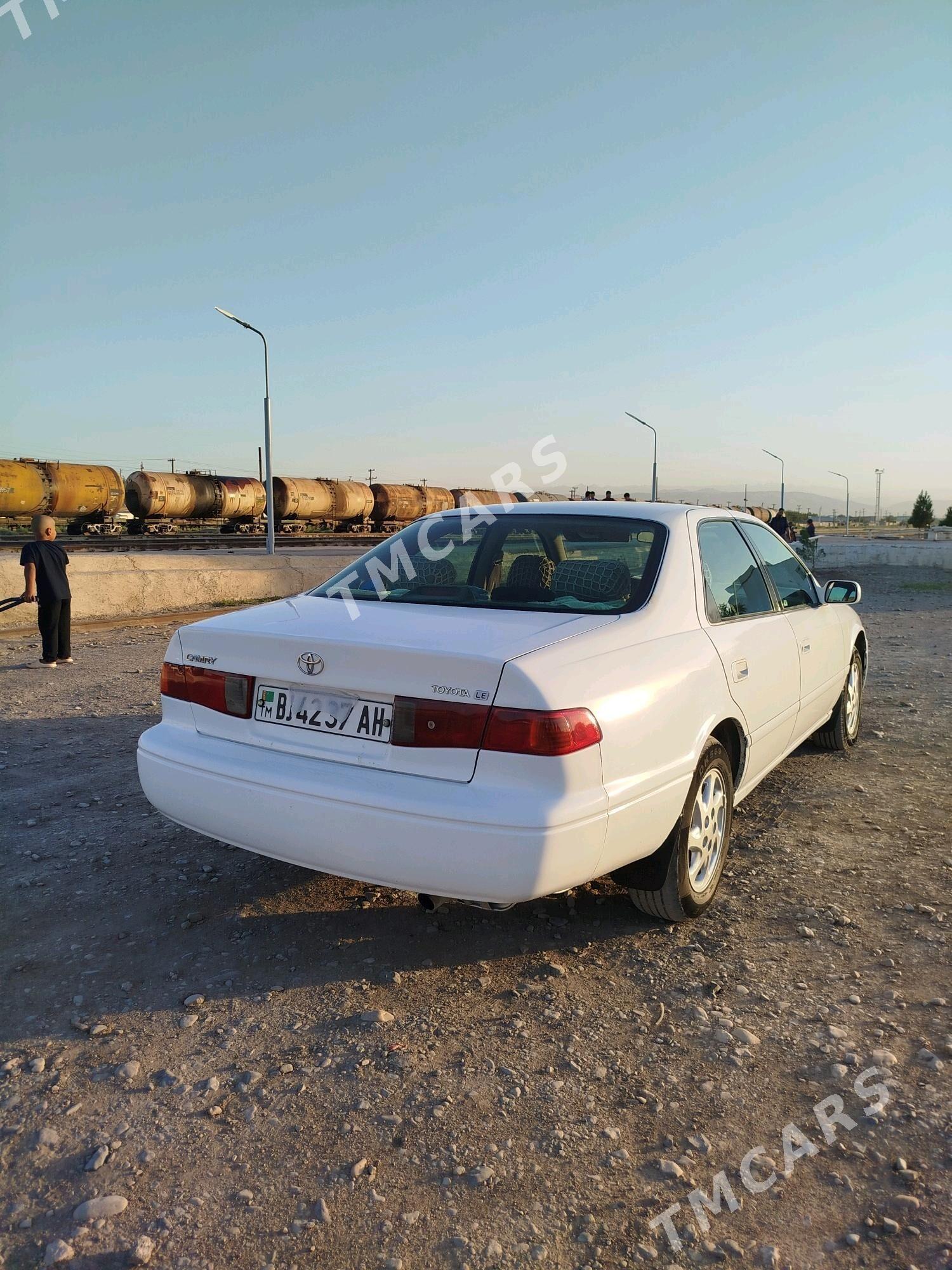 Toyota Camry 2001 - 125 000 TMT - Kaka - img 3
