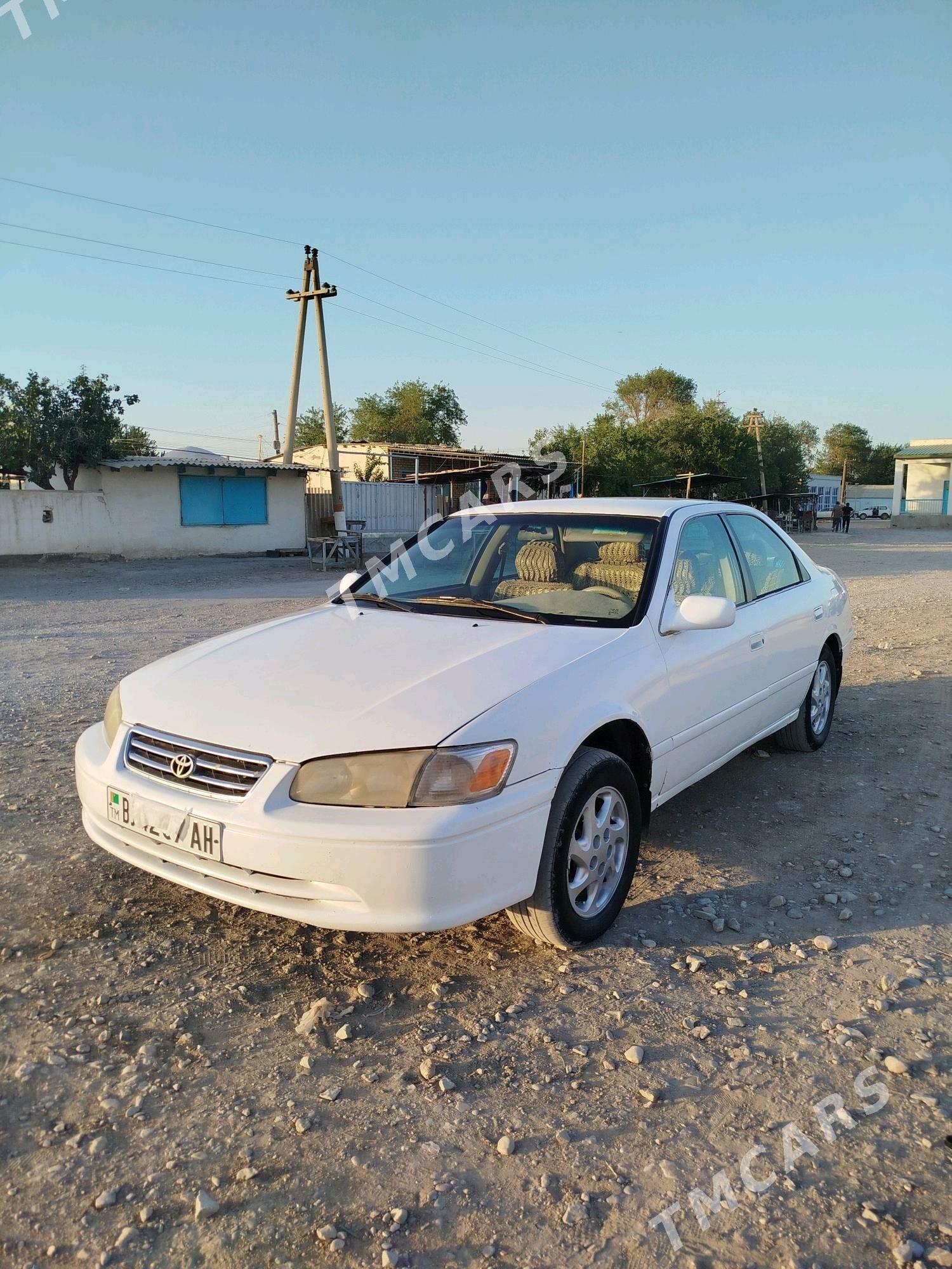 Toyota Camry 2001 - 125 000 TMT - Kaka - img 2