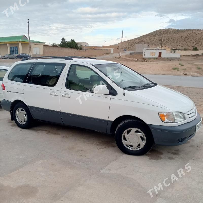 Toyota Sienna 2002 - 170 000 TMT - Kerki - img 4