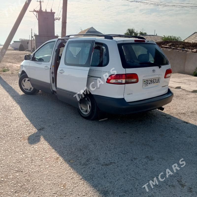 Toyota Sienna 2002 - 170 000 TMT - Kerki - img 9