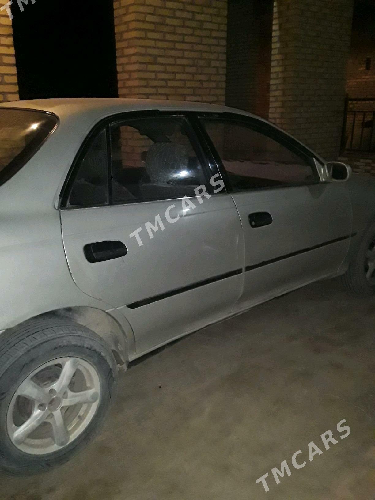 Toyota Carina 1992 - 38 000 TMT - Halaç - img 4