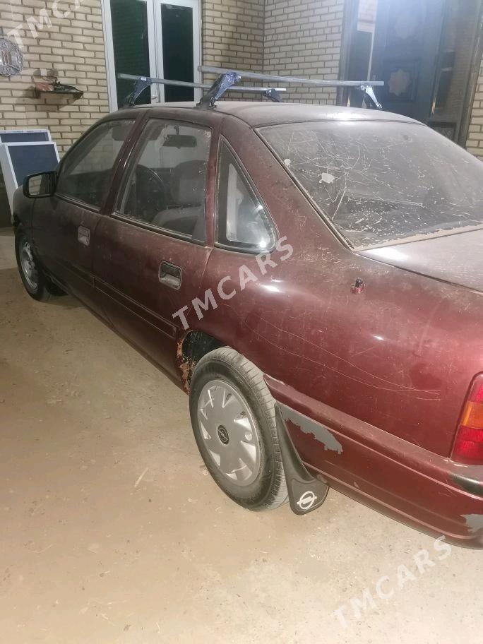 Opel Vectra 1992 - 30 000 TMT - Мары - img 3