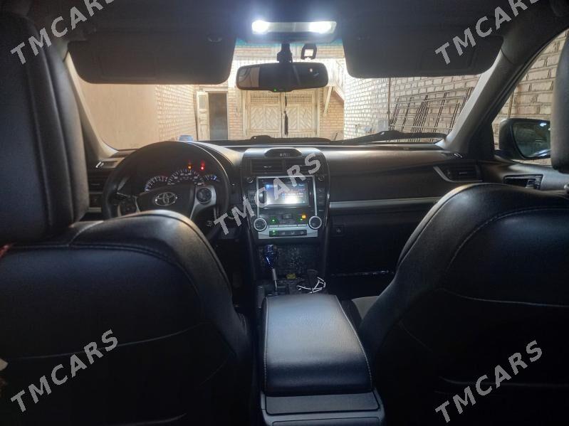 Toyota Camry 2013 - 240 000 TMT - Дашогуз - img 4