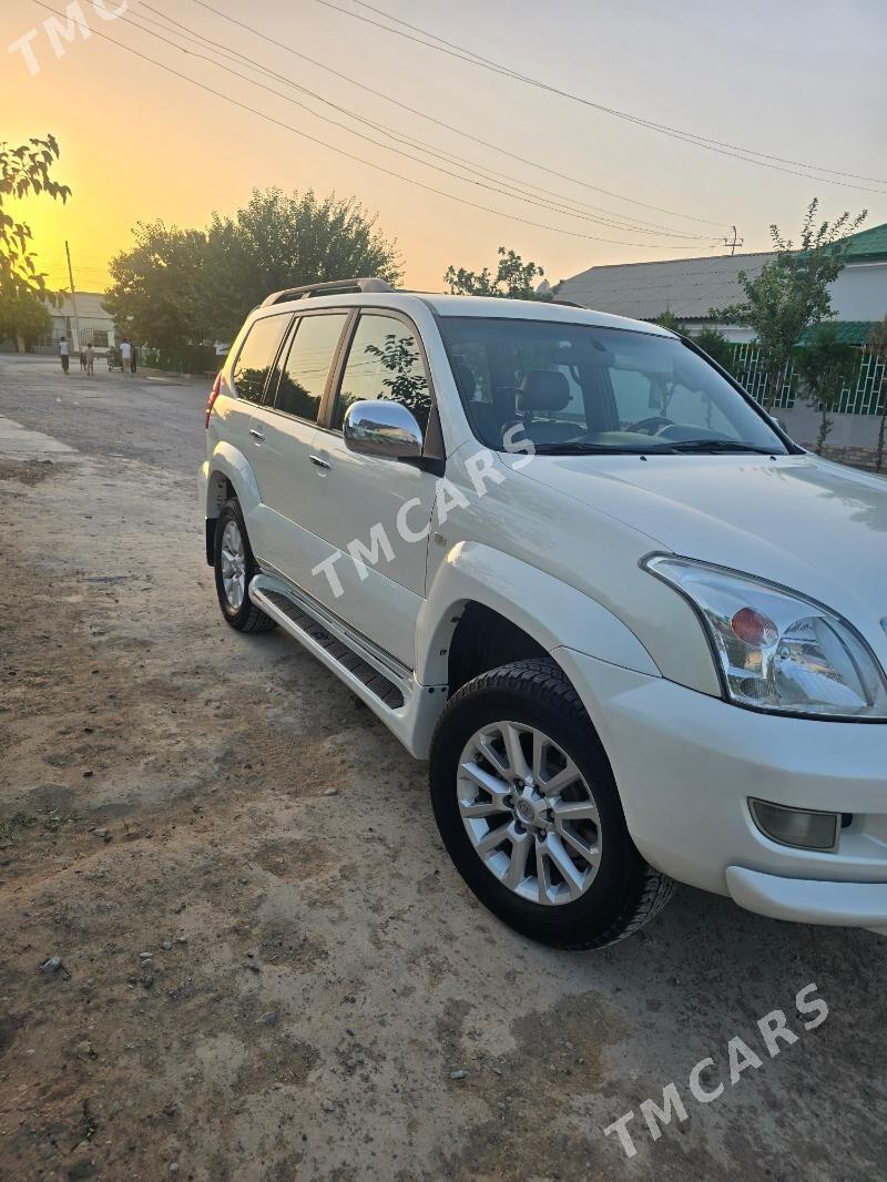 Toyota Land Cruiser Prado 2005 - 340 000 TMT - Ак-Бугдайский этрап - img 6