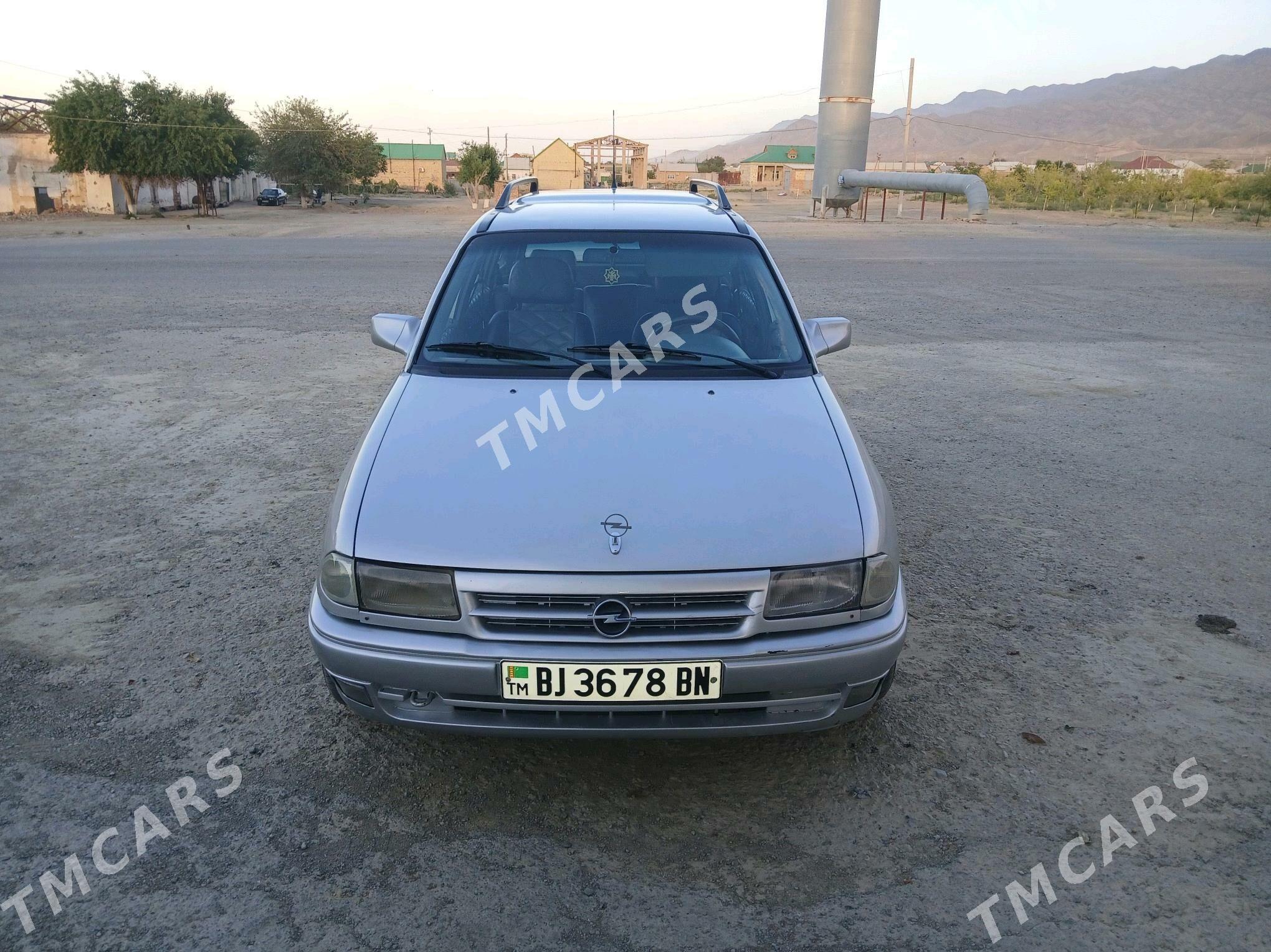 Opel Astra 1992 - 44 000 TMT - Берекет - img 3