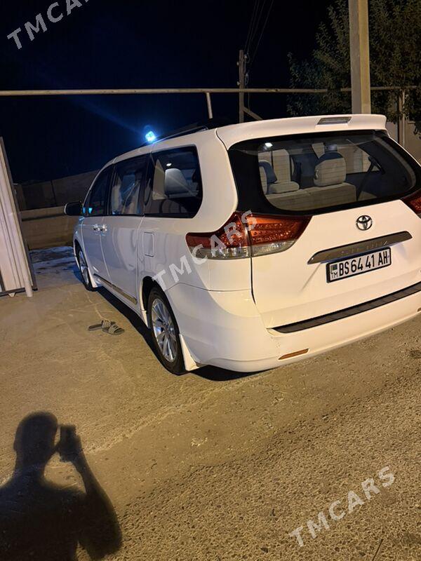 Toyota Sienna 2012 - 285 000 TMT - Bäherden - img 2