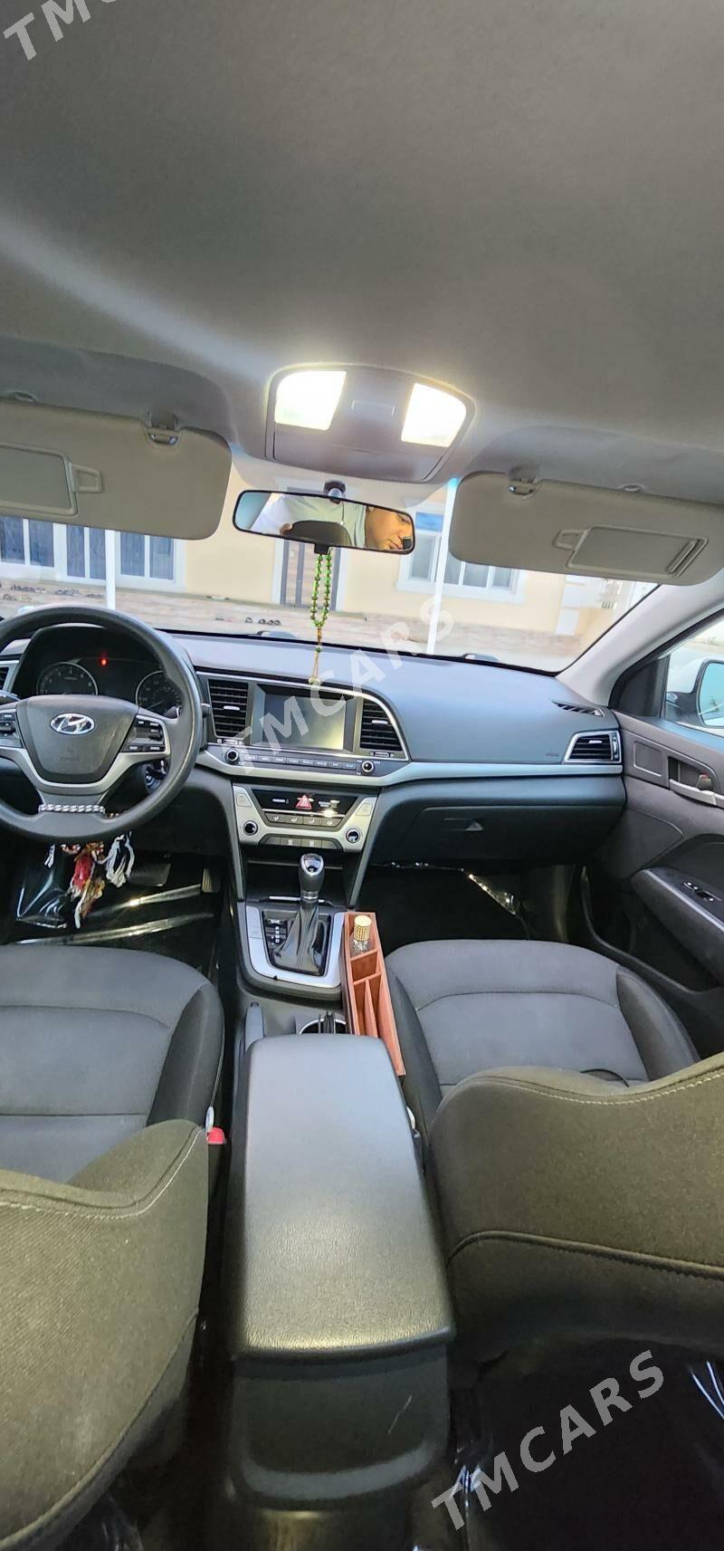 Hyundai Elantra 2018 - 178 000 TMT - Aşgabat - img 3