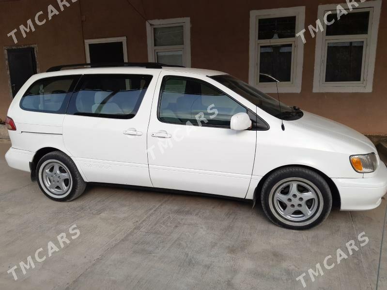 Toyota Sienna 2001 - 160 000 TMT - Теджен - img 4