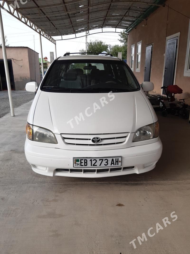 Toyota Sienna 2001 - 160 000 TMT - Теджен - img 3