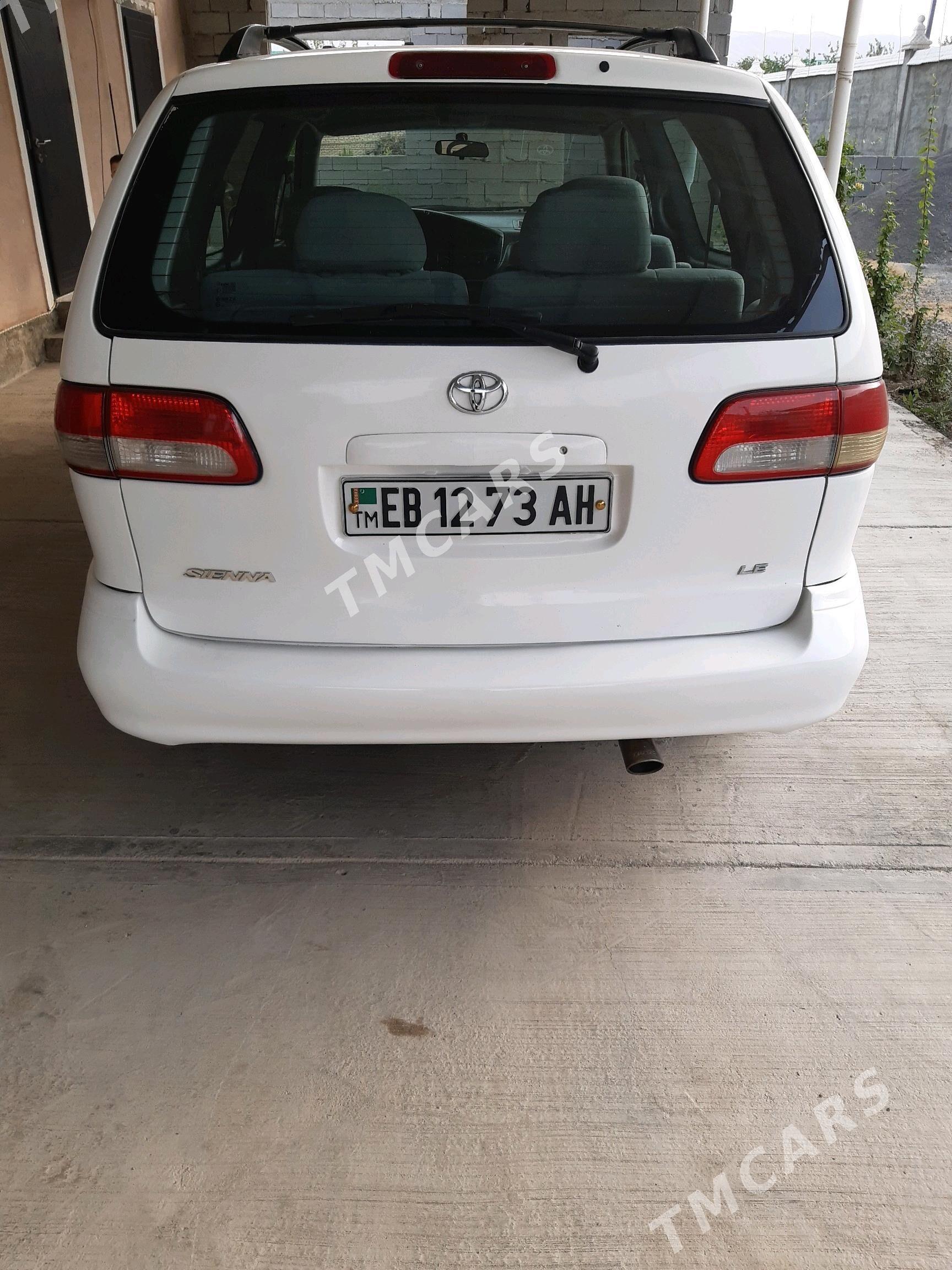 Toyota Sienna 2001 - 160 000 TMT - Теджен - img 5