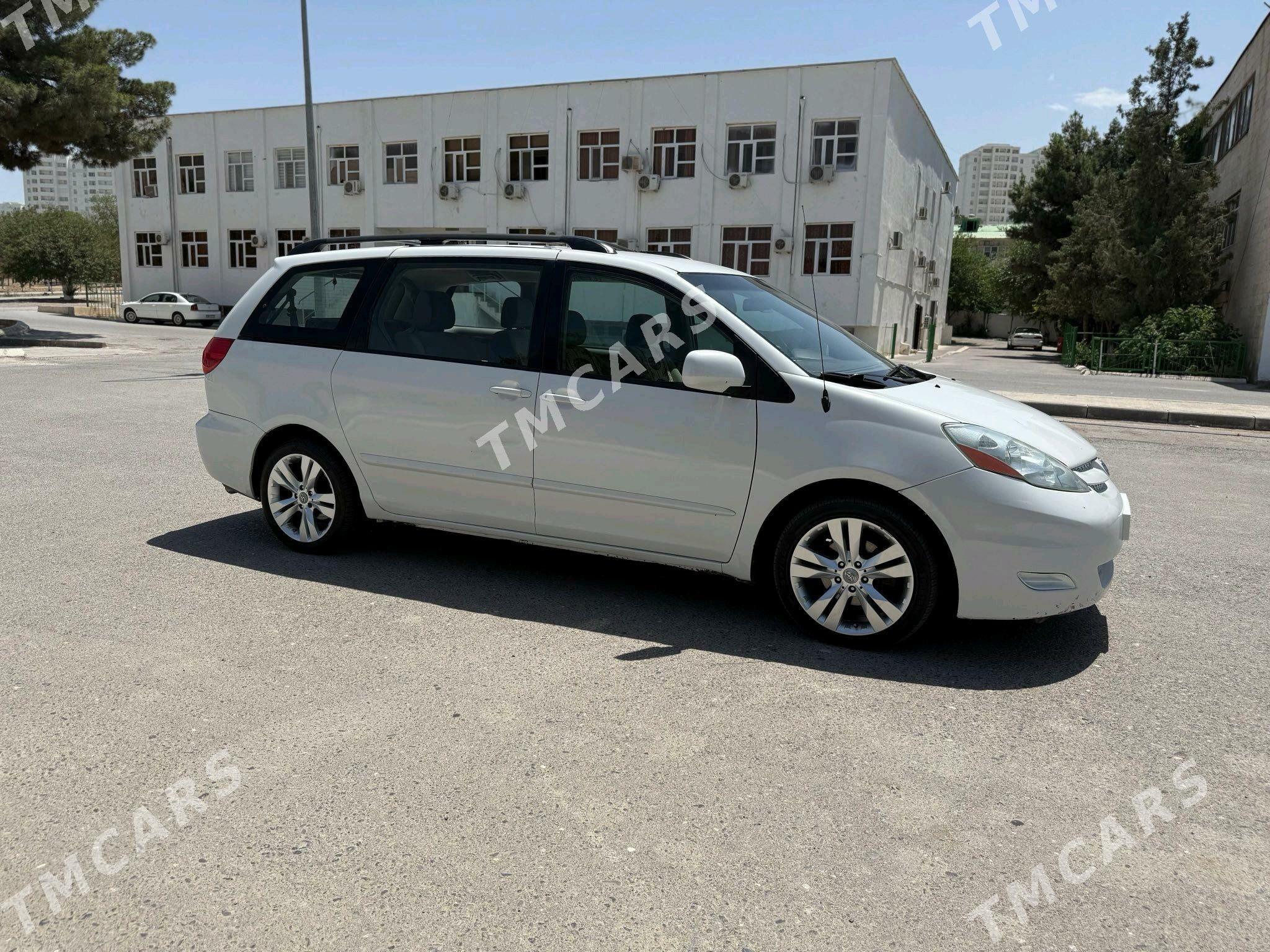 Toyota Sienna 2008 - 210 000 TMT - Ашхабад - img 4