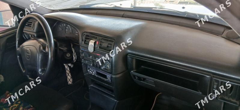 Opel Vectra 1993 - 27 000 TMT - Мургап - img 5