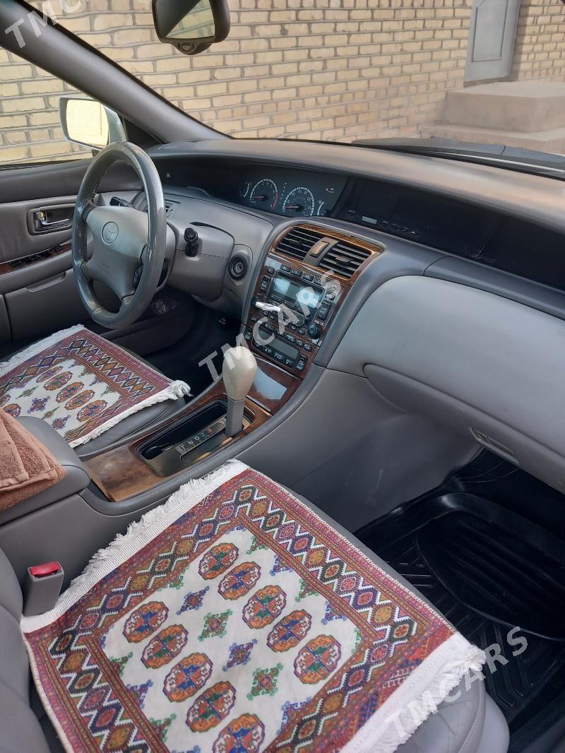 Toyota Avalon 2001 - 190 000 TMT - Мары - img 1