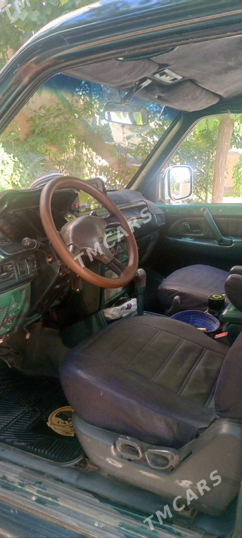 Mitsubishi Pajero 1996 - 70 000 TMT - Мары - img 1