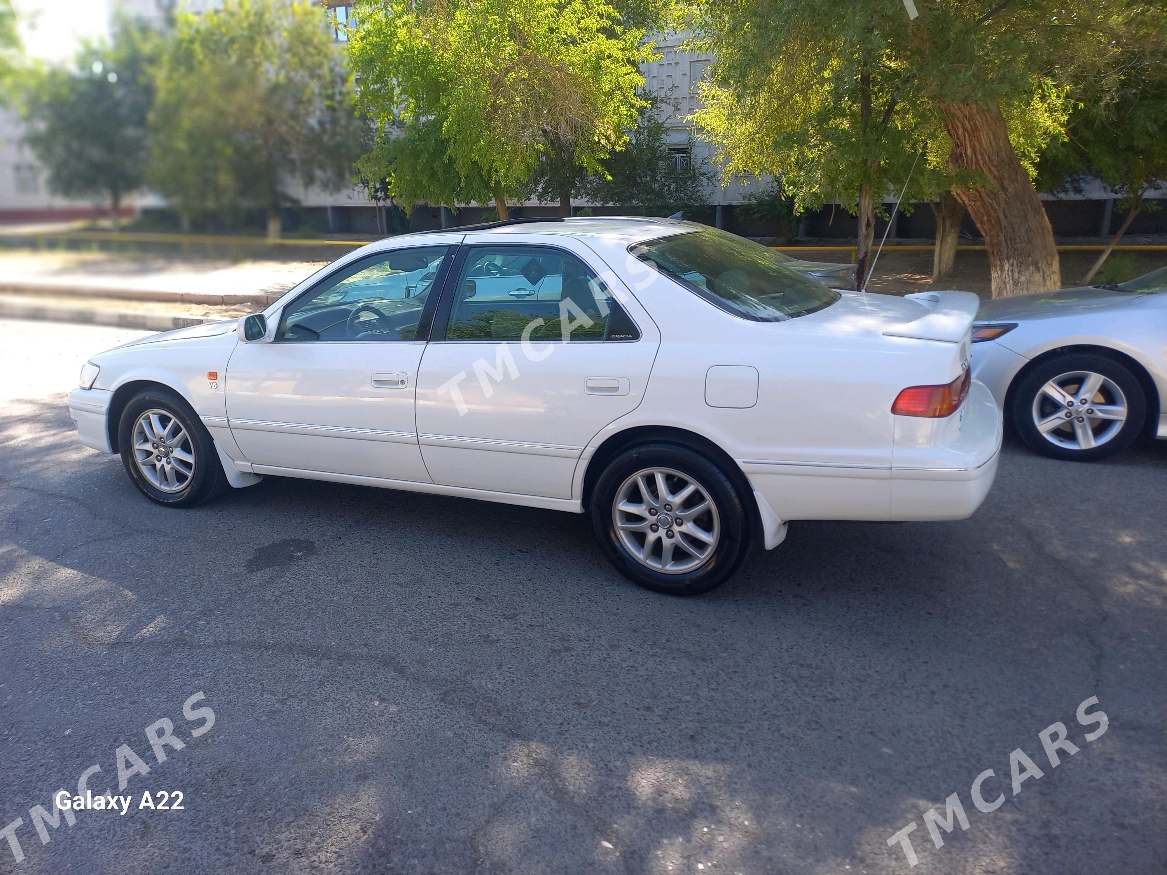 Toyota Camry 2000 - 137 000 TMT - Mary - img 2