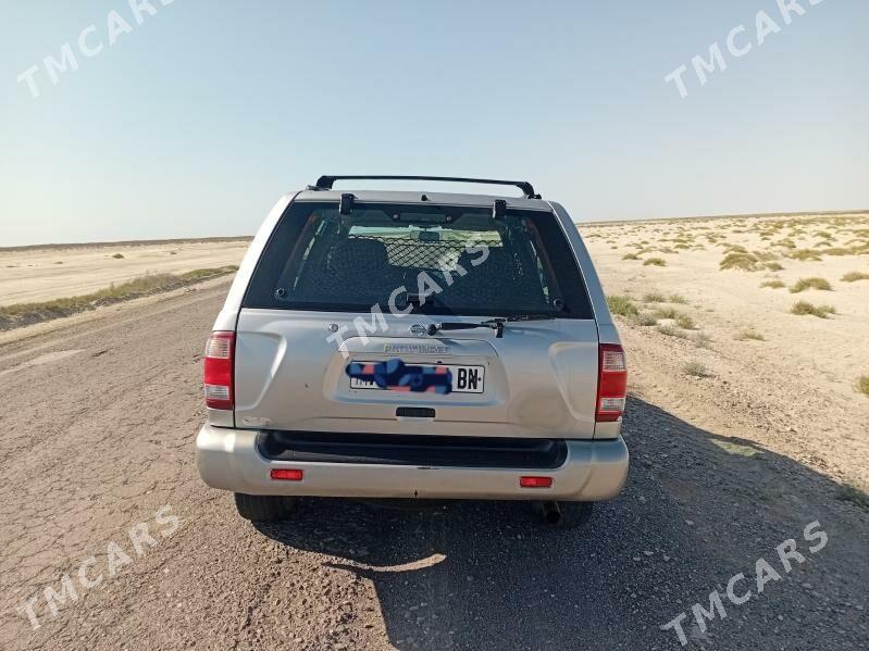Nissan Pathfinder 2002 - 130 000 TMT - Türkmenbaşy - img 3