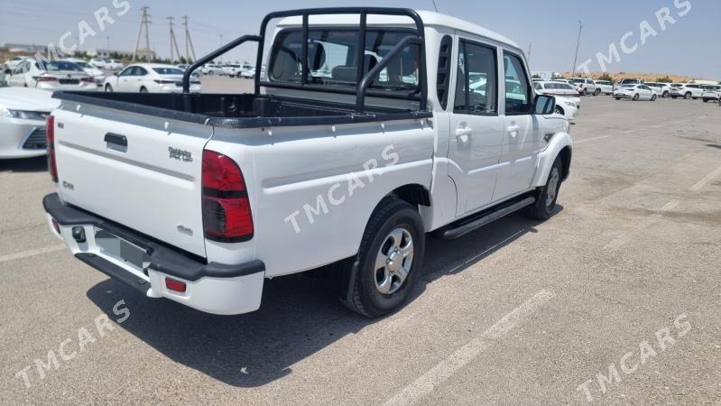 Toyota Hilux 2022 - 215 000 TMT - Ашхабад - img 3