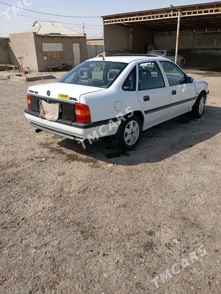 Opel Vectra 1990 - 27 000 TMT - Мары - img 5