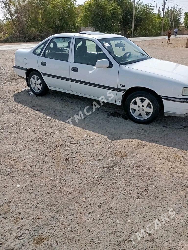 Opel Vectra 1990 - 27 000 TMT - Мары - img 1