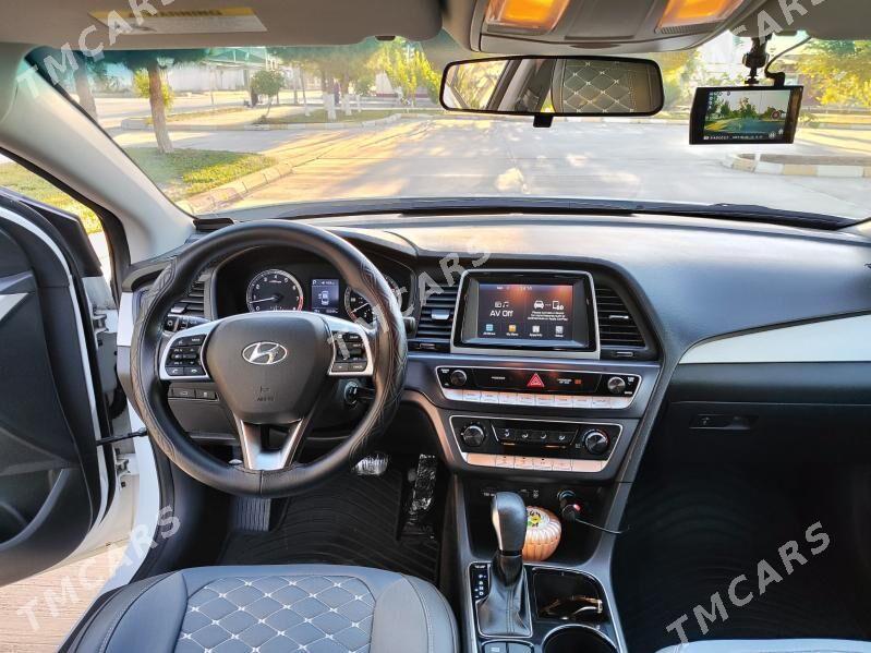 Hyundai Sonata 2018 - 210 000 TMT - Çärjew - img 3