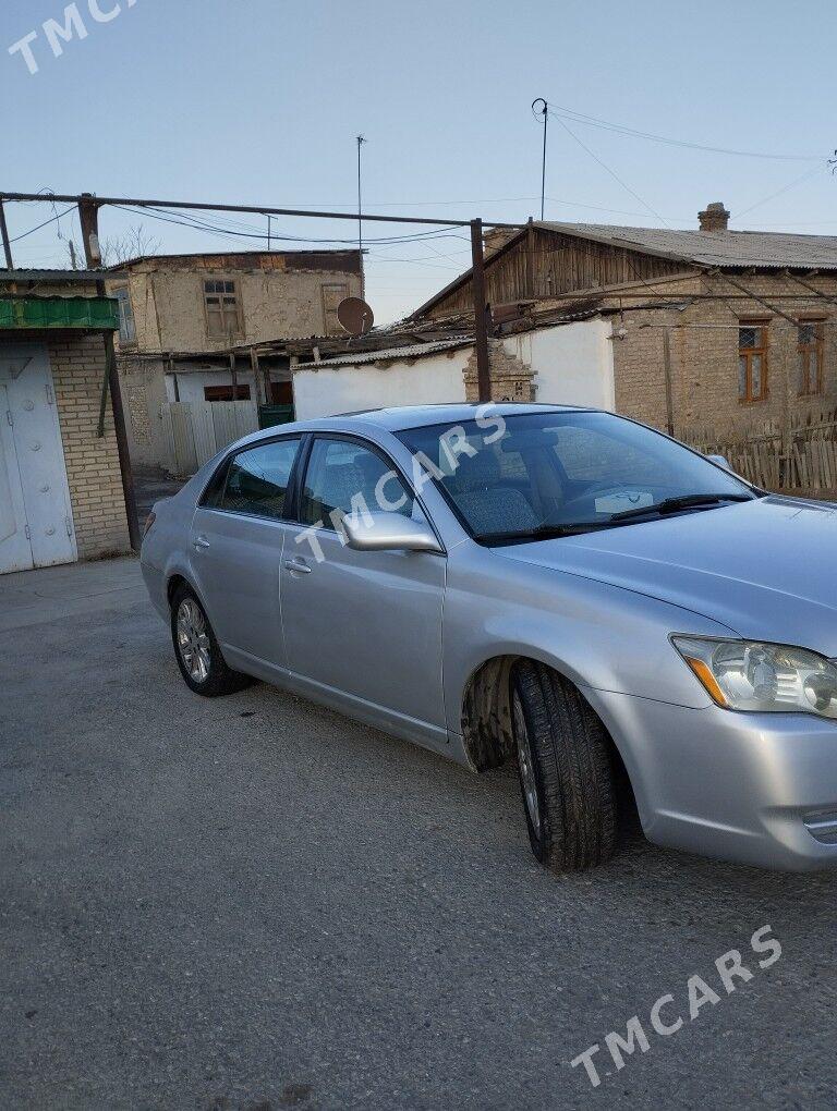 Toyota Avalon 2005 - 190 000 TMT - Çärjew - img 1