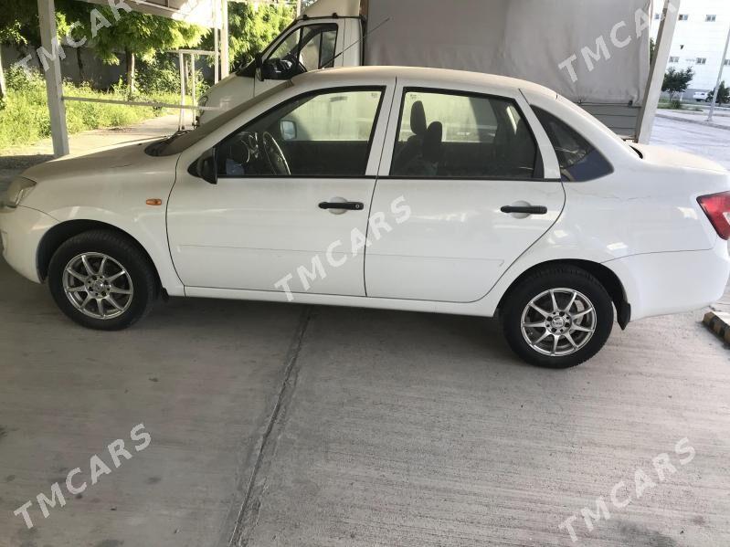 Lada Granta 2014 - 100 000 TMT - "Алтын Асыр" Гундогар базары ( Толкучка) - img 5