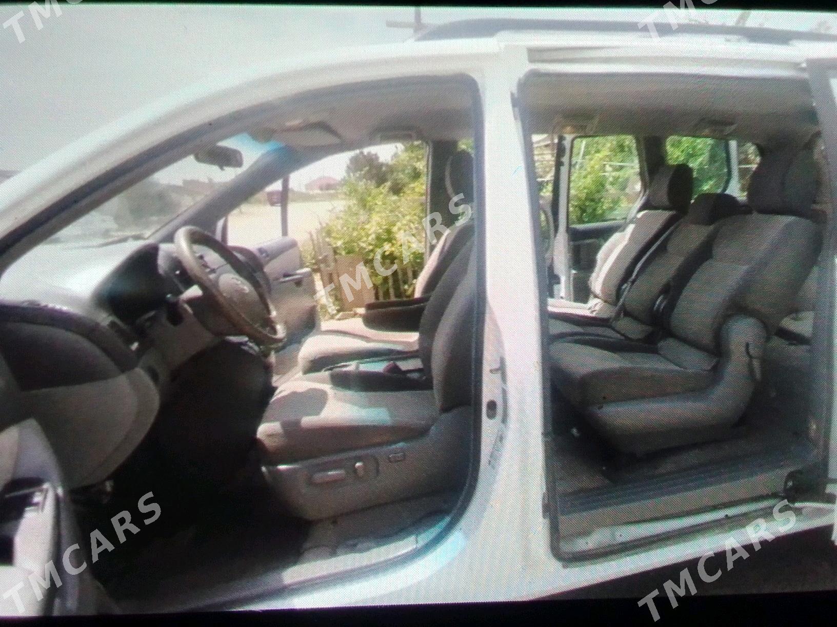 Toyota Sienna 2009 - 220 000 TMT - Чарджоу - img 4