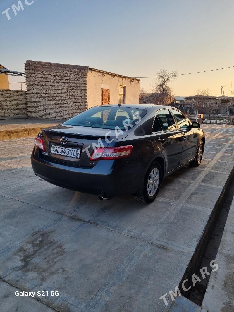 Toyota Camry 2010 - 168 000 TMT - Сакар - img 3
