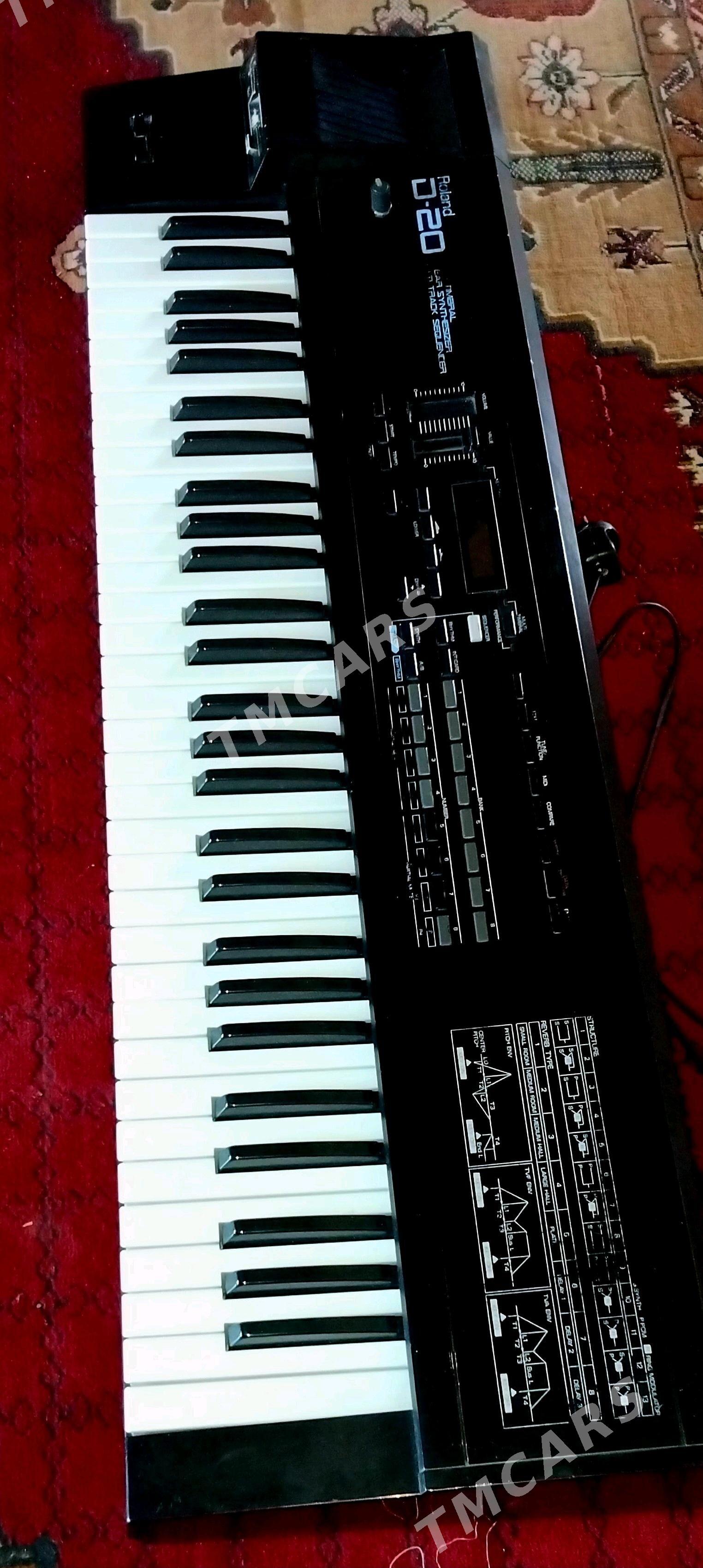 Roland  D - 20 - Sakarçäge - img 3