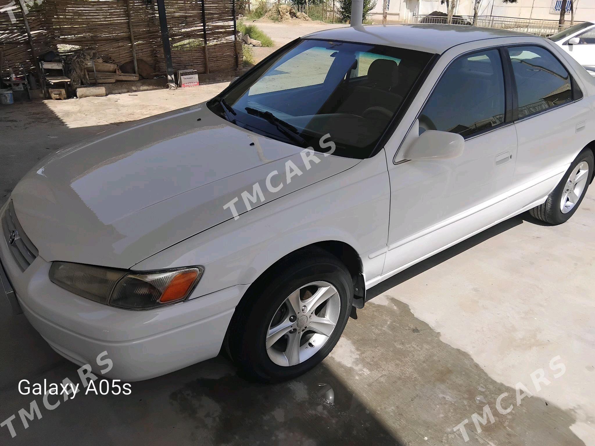 Toyota Camry 1998 - 113 000 TMT - Теджен - img 3