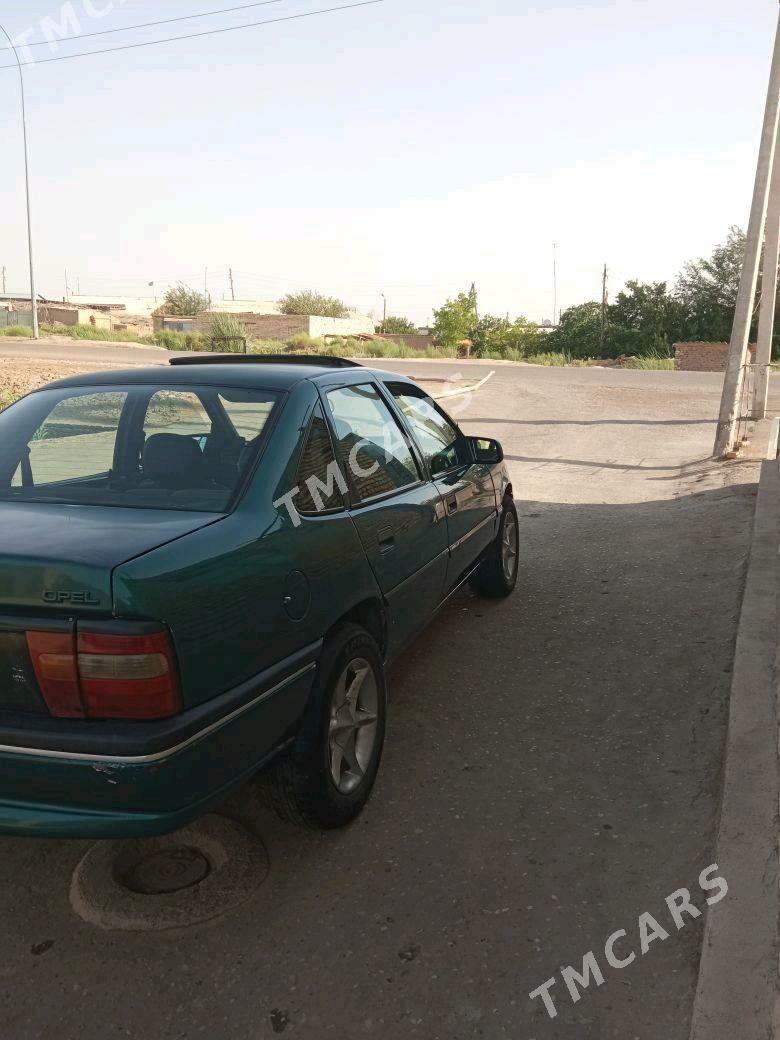 Opel Vectra 1994 - 32 000 TMT - Гороглы (Тагта) - img 2