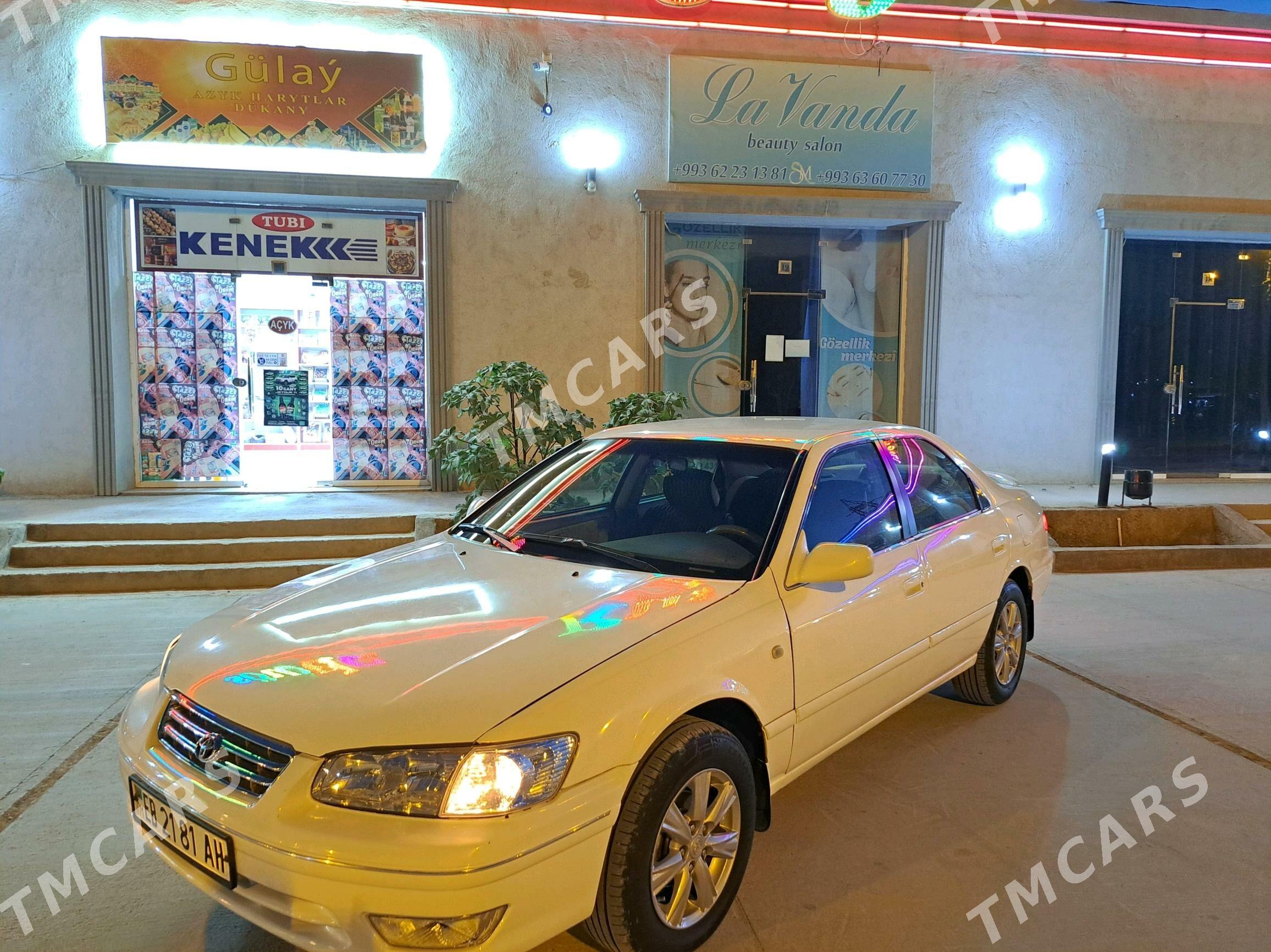 Toyota Camry 2000 - 113 000 TMT - Теджен - img 5