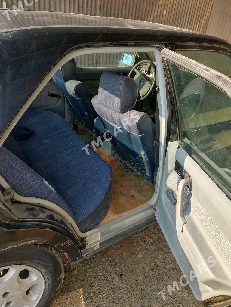 Mercedes-Benz 190E 1985 - 20 000 TMT - Mary - img 3
