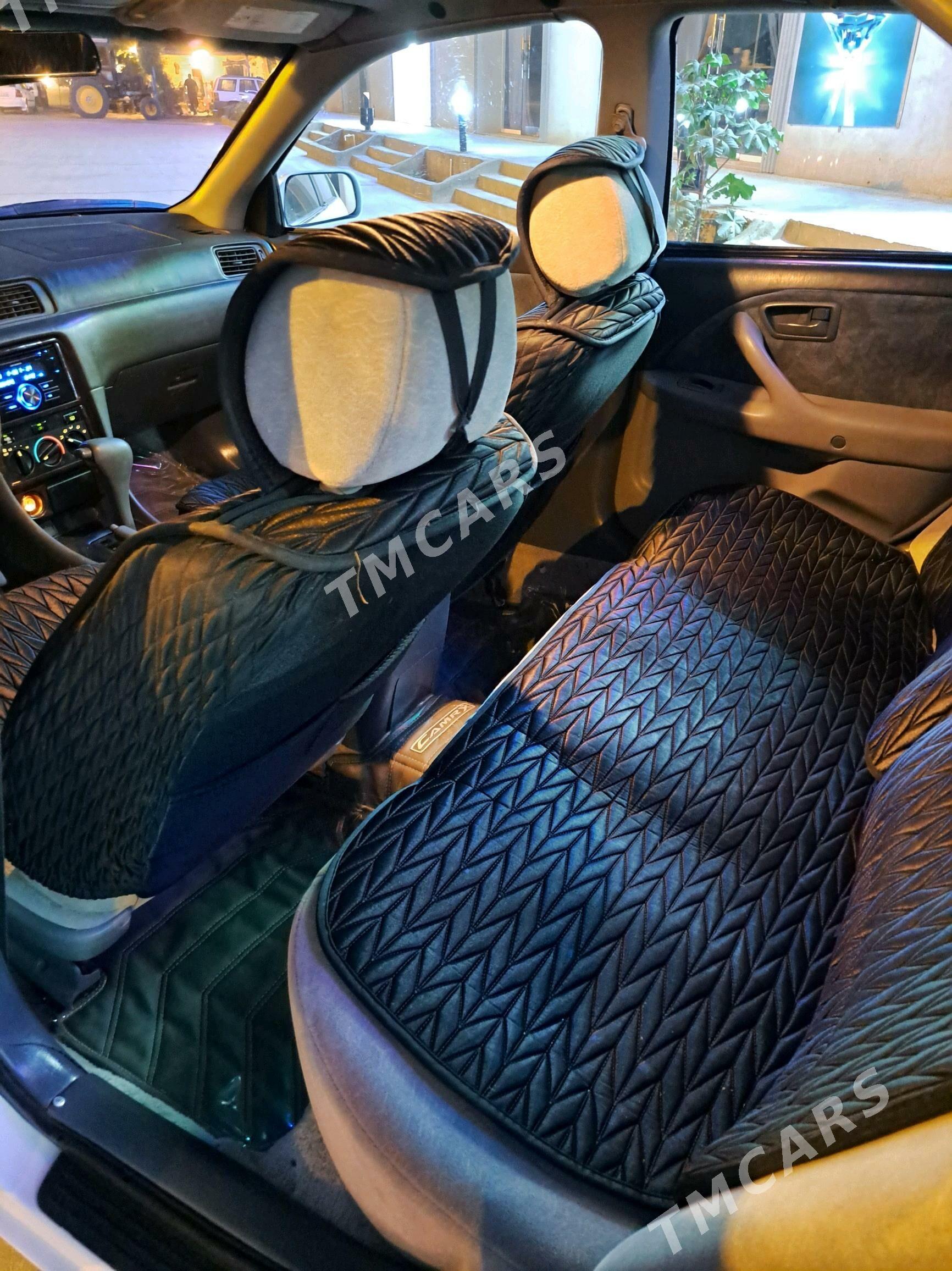 Toyota Camry 2000 - 113 000 TMT - Теджен - img 7
