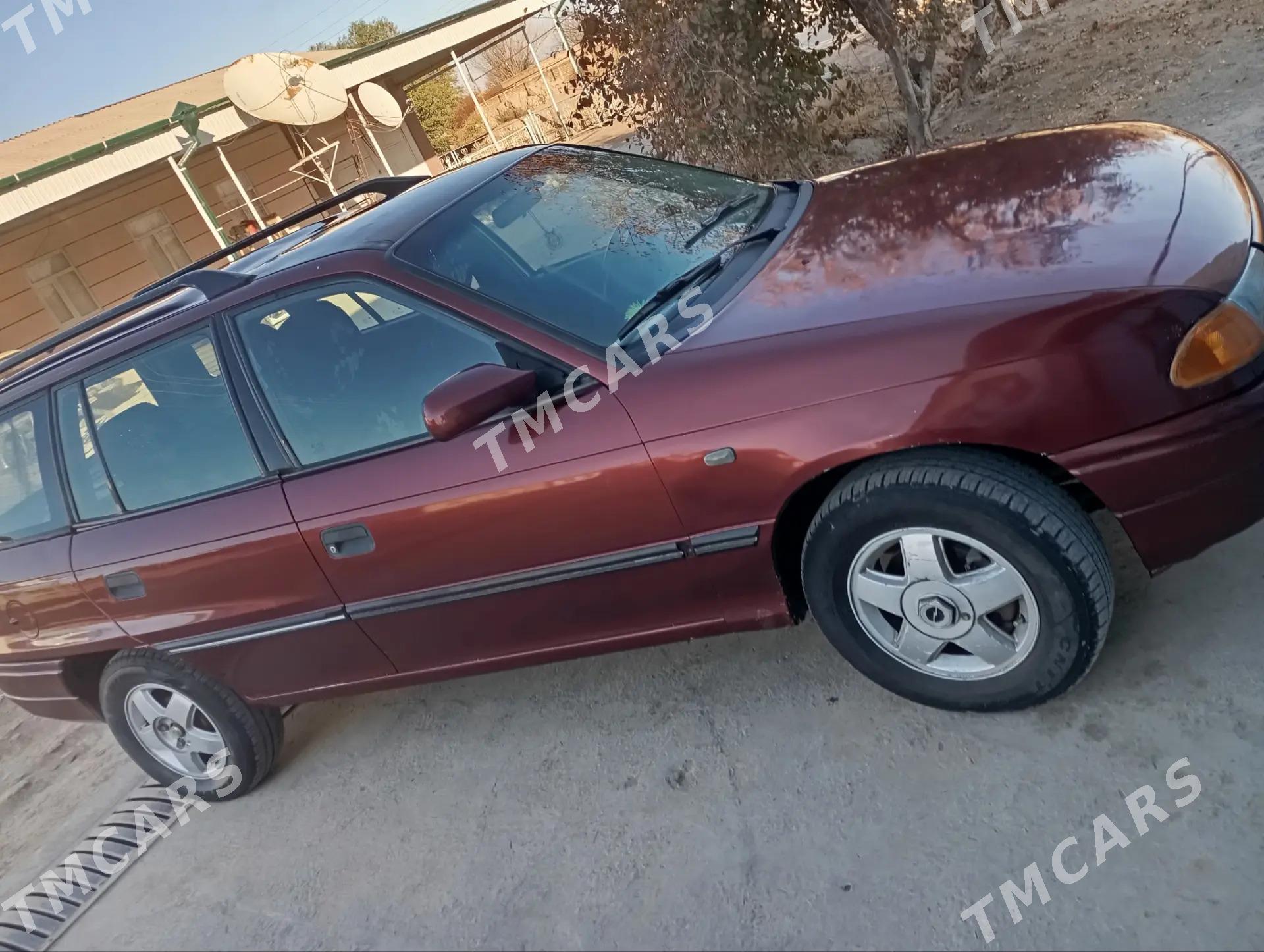Opel Astra 1994 - 33 000 TMT - Sakar - img 6