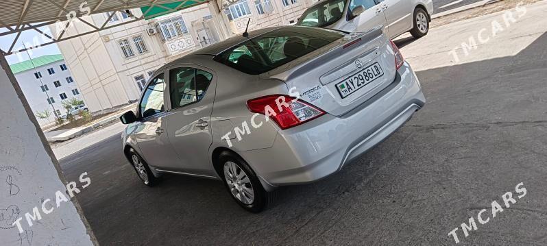 Nissan Versa 2017 - 130 000 TMT - Türkmenabat - img 3
