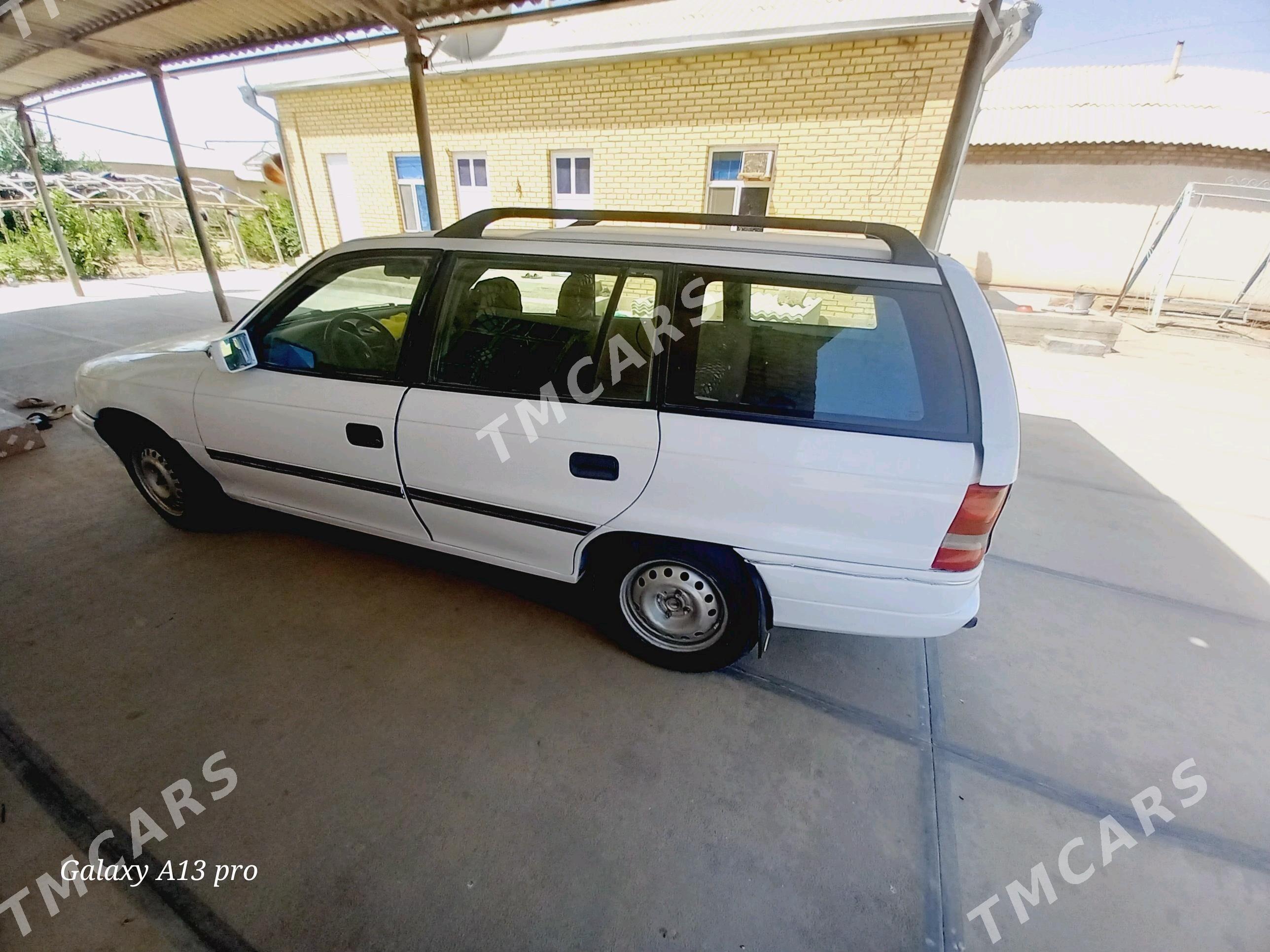 Opel Astra 1992 - 28 000 TMT - Mary - img 5